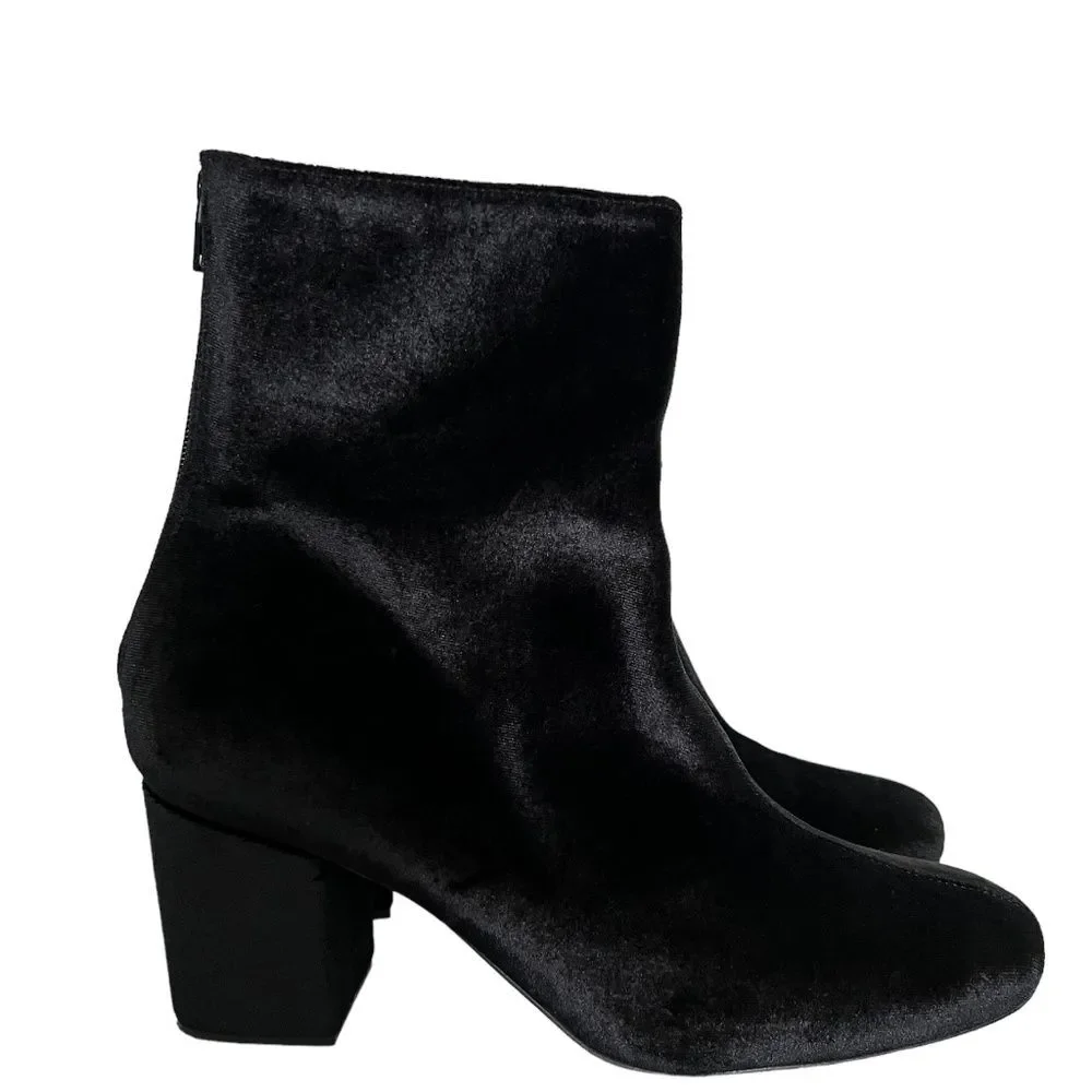 Free People Cecile Black Velvet Ankle Boots Size 11